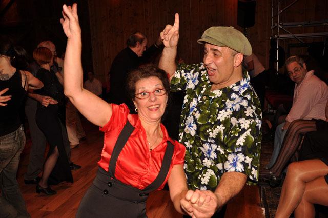 min 2011 12 04 station danse 181